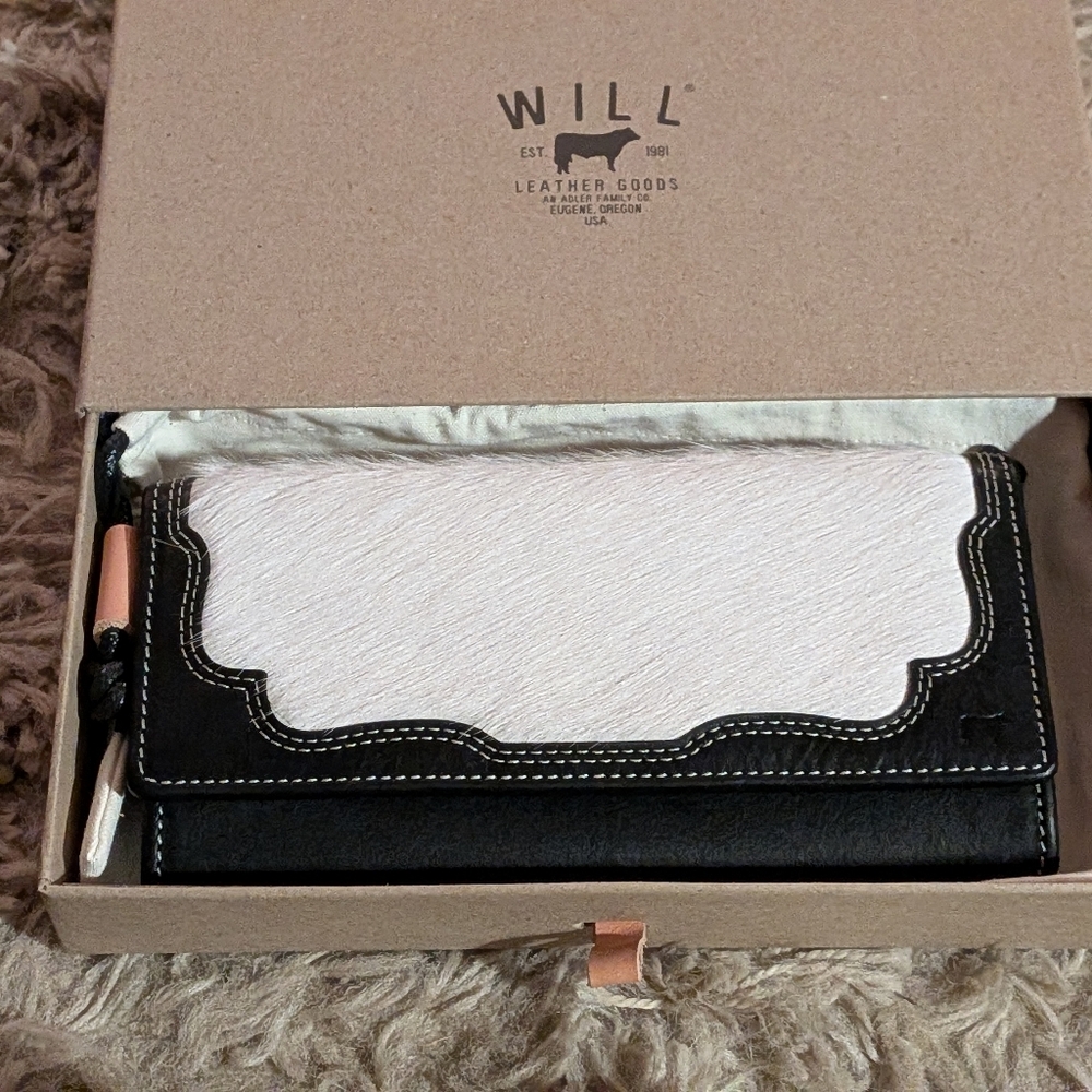 Will Leather Goods Black and Cream Scalloped Leather Wallet